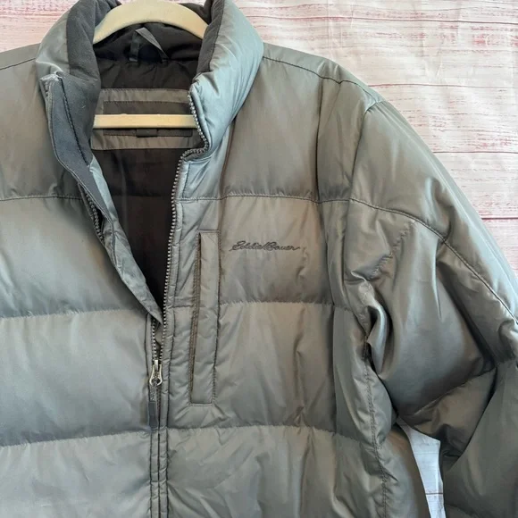 Men’s Eddie Bauer Puffer Jacket - Picture 2 of 10